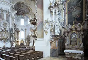 Ottobeuren, monastery church/ View from the side aisle into the nave