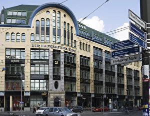 Outer facade of the Hackeschen Hoefe shopping arcade