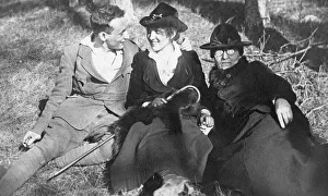 Paar, excursion with the mother-in-law