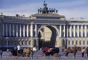 Palace Square, triumphal arch, St