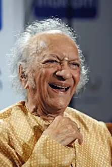 Category Historic EN Prints: Pandit ravi shankar, Bombay, Mumbai