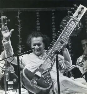 Pandit Ravi Shankar playing musical instrument Sitar, India, Asia, 1900s, Asia