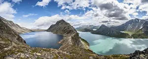 Panorama, Besseggen ridge between lakes Bessvatnet and Gjende