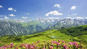Panorama of the Fellhorn, central main ridge of the Allgaeu Alps