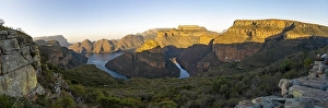 Panorama, sunset at Blyde River Canyon with Three Rondawels peak