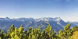Panorama of the Wetterstein mountains with Alpspitze 2628m and Zugspitze 2962m