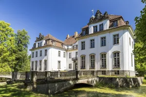 Park side of Lindenau Castle, Ortrand