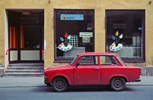 Parking Trabi, May 1990, Meiningen, Thuringia, GDR
