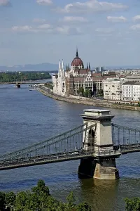 Parliamentary building and Szechenyi Chain Bridge