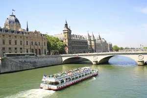 Passenger ship, architecture, Conciergerie