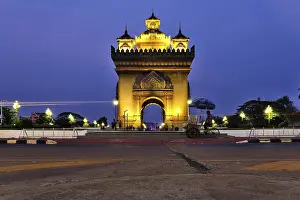 Category Historic EN Prints: Patuxai, triumphal arch