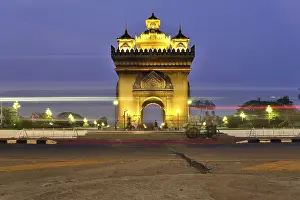 Category Historic EN Prints: Patuxai, triumphal arch