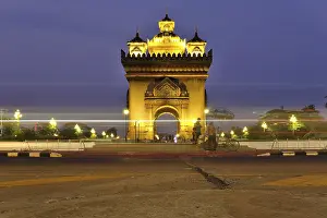 Category Historic EN Prints: Patuxai, triumphal arch