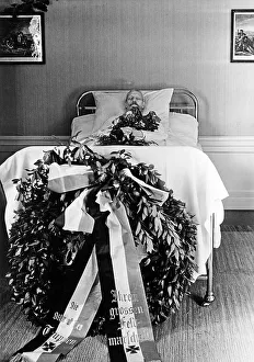 Paul von Hindenburg on his deathbed