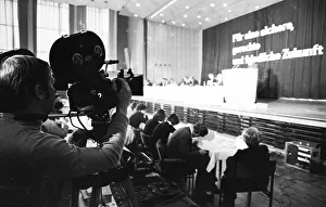 Peace and disarmament are the topics of a conference of the peace movement on 08