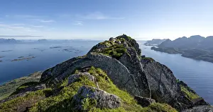 Peak of Dronningsvarden or Stortinden