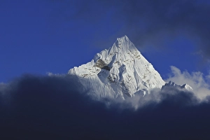 Category Mountain Landscapes Prints: Peak of mount Ama Dablam, Everest National Park