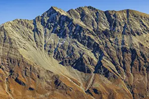 The peaks of the Les Diablons mountains