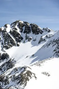 Peaks and mountains in winter, Sellraintal