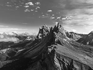 The peaks Sas Rigais and Furchetta of the Geisler group