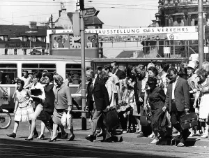 Pedestrian crossing at Stachus Karlsplatz