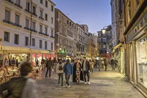 Pedestrian zone, shopping street Strada Nova