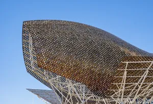 Peix d'Or, Goldfish sculpture designed by Frank Gehry