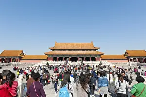 Many people, Gate of Supreme Harmony