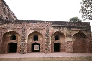 Persian craftsmen inside Arab sarai gate at Humayun tomb
