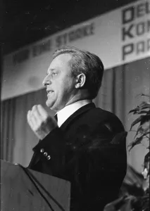 Personalities from politics, business and culture from the years 1965-71