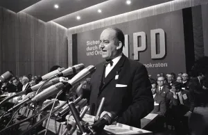 Personalities from politics, economy and culture from the years 1965-71