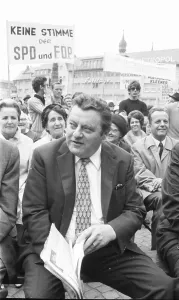 Personalities from politics, economy and culture from the years 1965-71