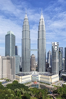 Petronas Twin Towers Skyscrapers KLCC Skyline of Kuala Lumpur