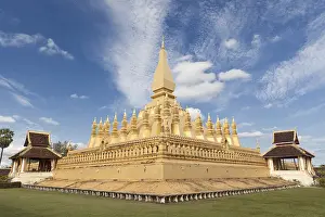 Pha Tat Luang or Pha That Luang