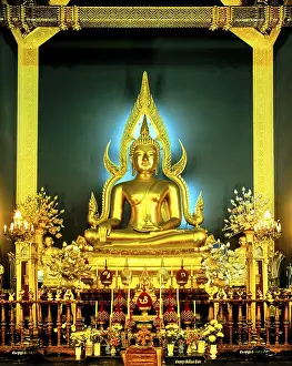 Phra Phutthachinnarat, Buddha statue in the marble temple of Wat Benchamabophit