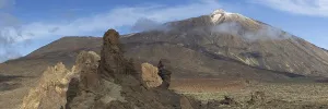 Pico del Teide, 3715m and Roques de Garcia