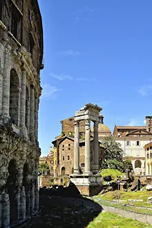 A picture of ancient fori imperiali in Rome