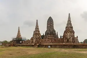 A picture of the central structure of the Wat Chaiwatthanaram Temple