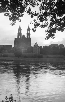 The picture was taken between 1965 and 1971
