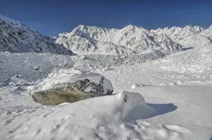 Picturesque view of Himalayas near Kanchenjunga