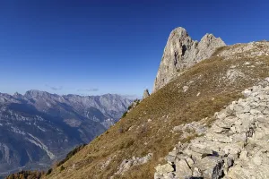 Pierre Avoi, view into the Rhone valley