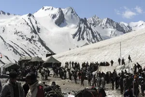 Pilgrim, mahagunas pass, amarnath yatra