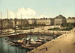 The Place Gambetta and the Docks