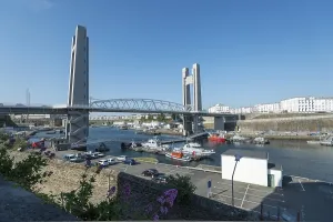 Pont de Recouvrance, drawbridge
