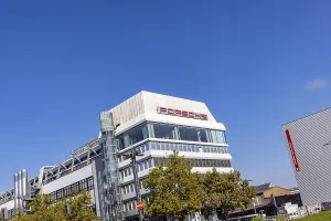 Porscheplatz in Stuttgart Zuffenhausen