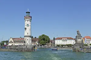 Port entrance with lighthouse, Lindau