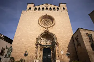 Portal with tympanum, Basilica of the Monastery of Sant Francesc