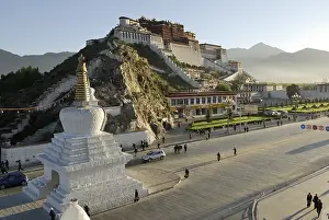 Potala Palace in the morning sun
