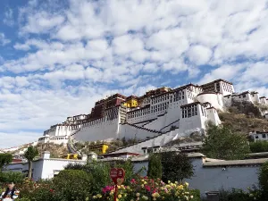 Potala Palace, former palace of the Dalai Llama