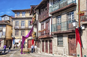 Praca de Santiago square during the Afonsina fair